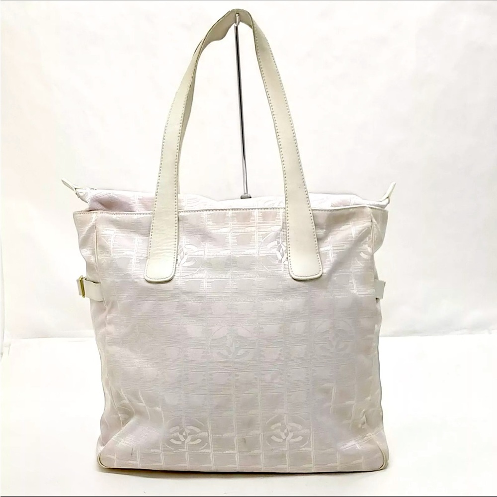 Authentic Chanel Shoulder Bag New Travel Line Whites Nylon with COA